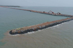 Final length of 1.4km, including breakwater